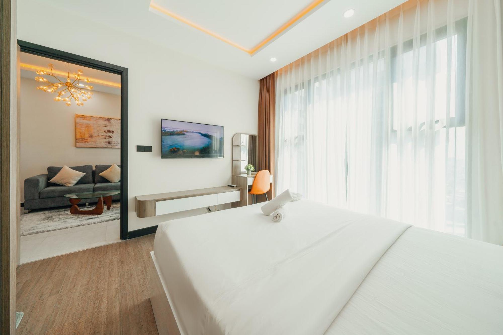 Tropical House - New At Delasol * Ho Chi Minh City